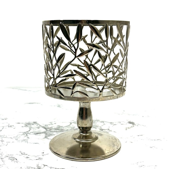 Bath & Body Works Vine Leaf Pedestal 3 Wick Candle Sleeve Holder - Picture 1 of 7